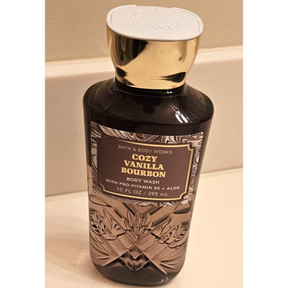 Bath & Body Works Cozy Vanilla Bourbon Body Wash 10 oz - Picture 1 of 3